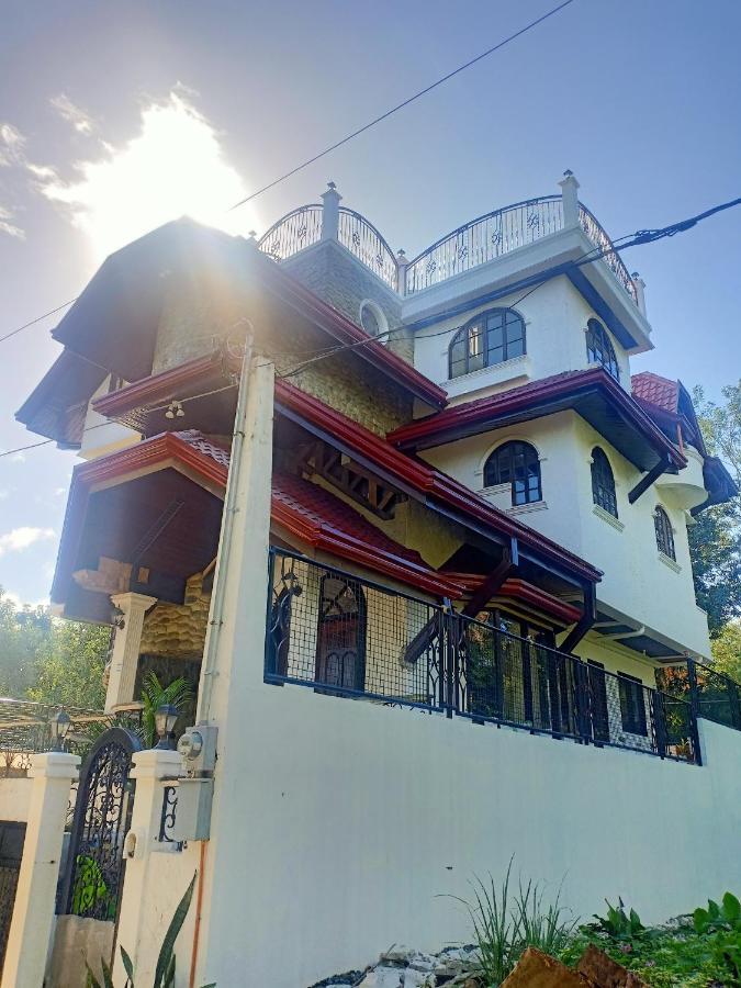 El Castillo Bed And Breakfast Angono Bagian luar foto
