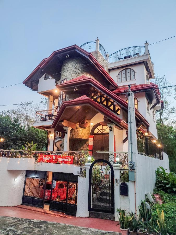 El Castillo Bed And Breakfast Angono Bagian luar foto