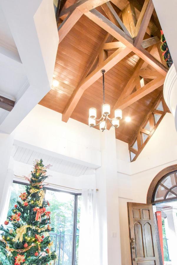 El Castillo Bed And Breakfast Angono Bagian luar foto