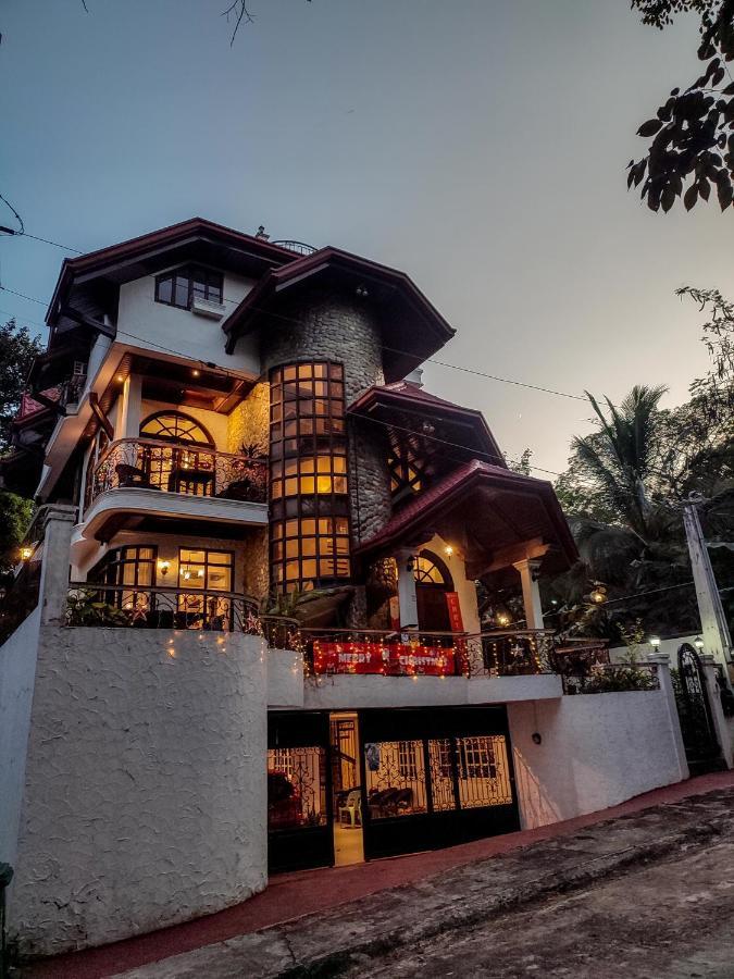 El Castillo Bed And Breakfast Angono Bagian luar foto