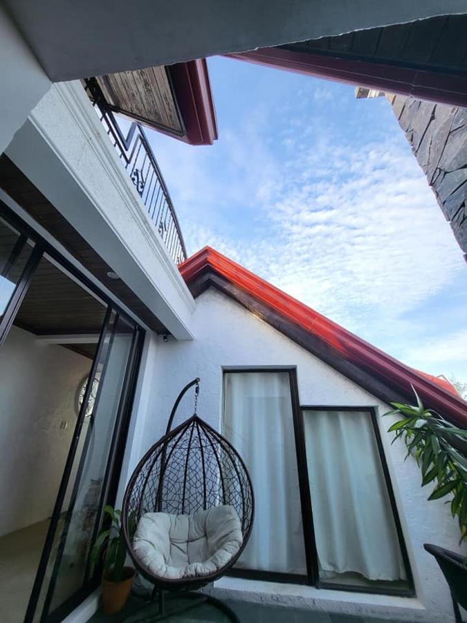 El Castillo Bed And Breakfast Angono Bagian luar foto